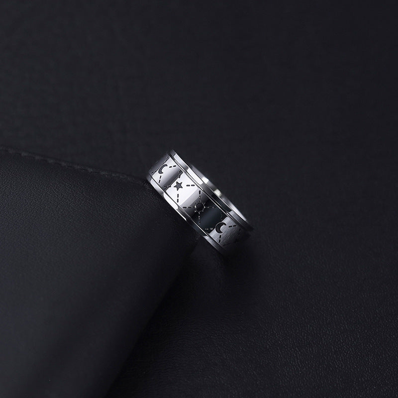 1pc Rotating Titanium Stainless Steel Men's Ring - Rotating Mechanism & Star Pattern Design, Modern Minimalist Style Durable Stainless Steel Index Finger Ring, Non-Tarnish All-Season Casual Attire, Unique Niche Accessory for Men, Ideal Gift for Special