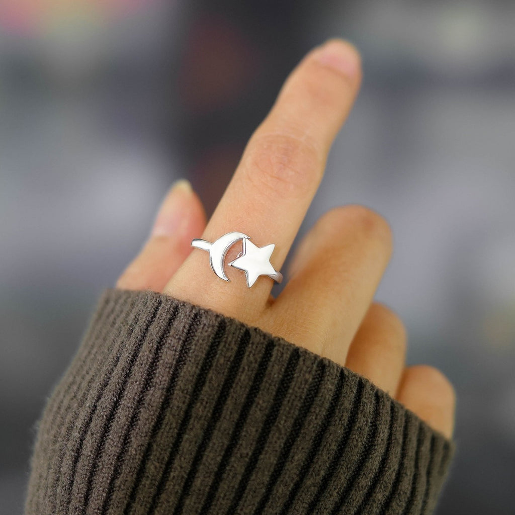 S925 sterling 925 Silver star rotating ring European and American style design with adjustable opening and moon rotating ring, suitable for men to give women Valentine's Day gifts and wedding season